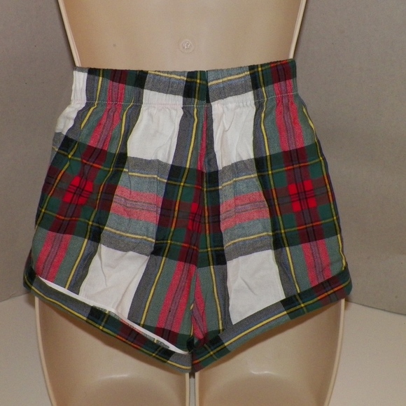 Victoria's Secret Short - Picture 3 of 4